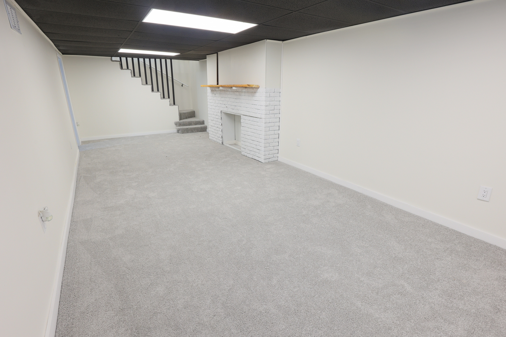1733 Ballentine Street, Waukegan, IL 60087
