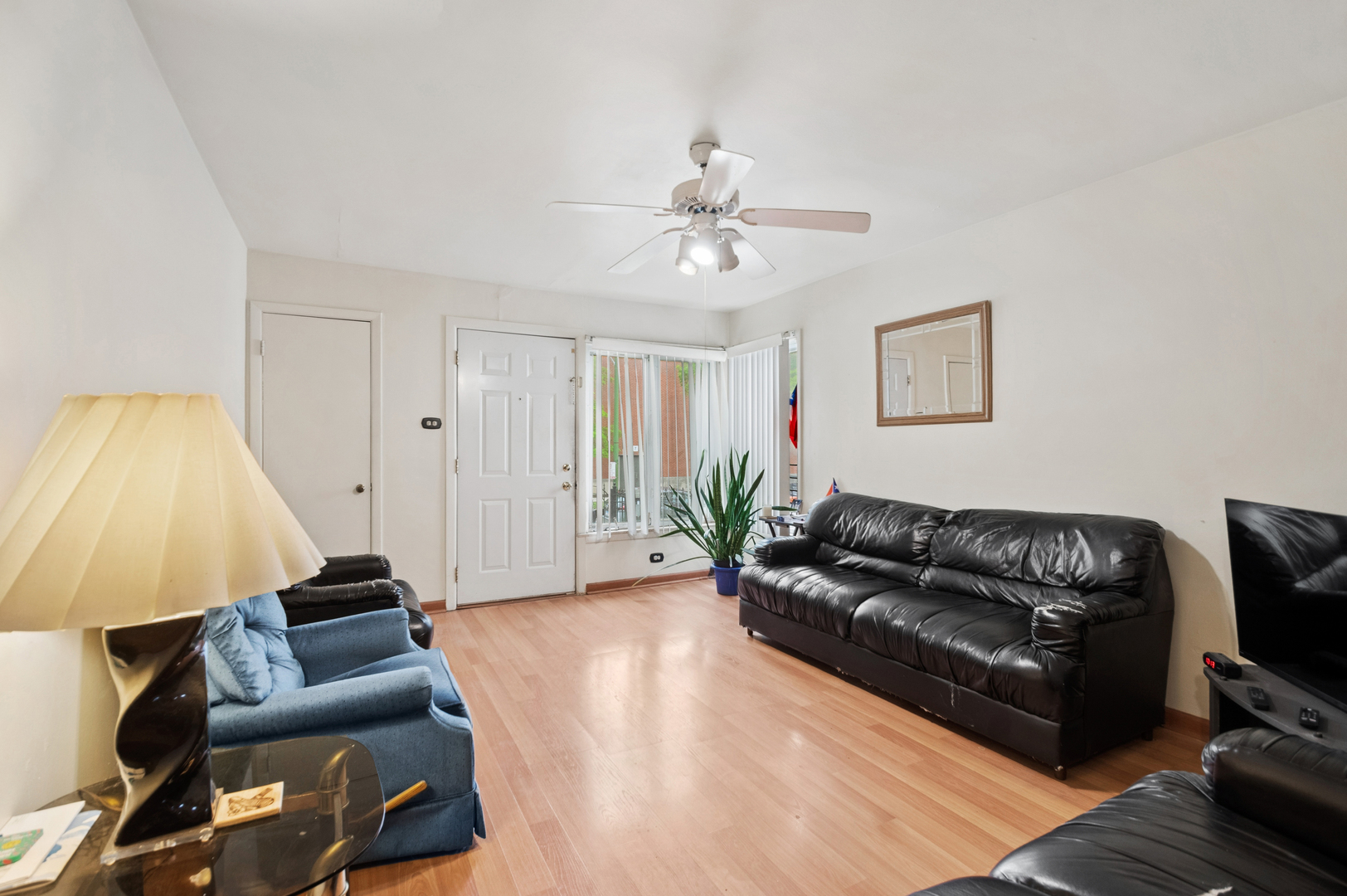 1418 N Waller Avenue, Chicago, IL 60651