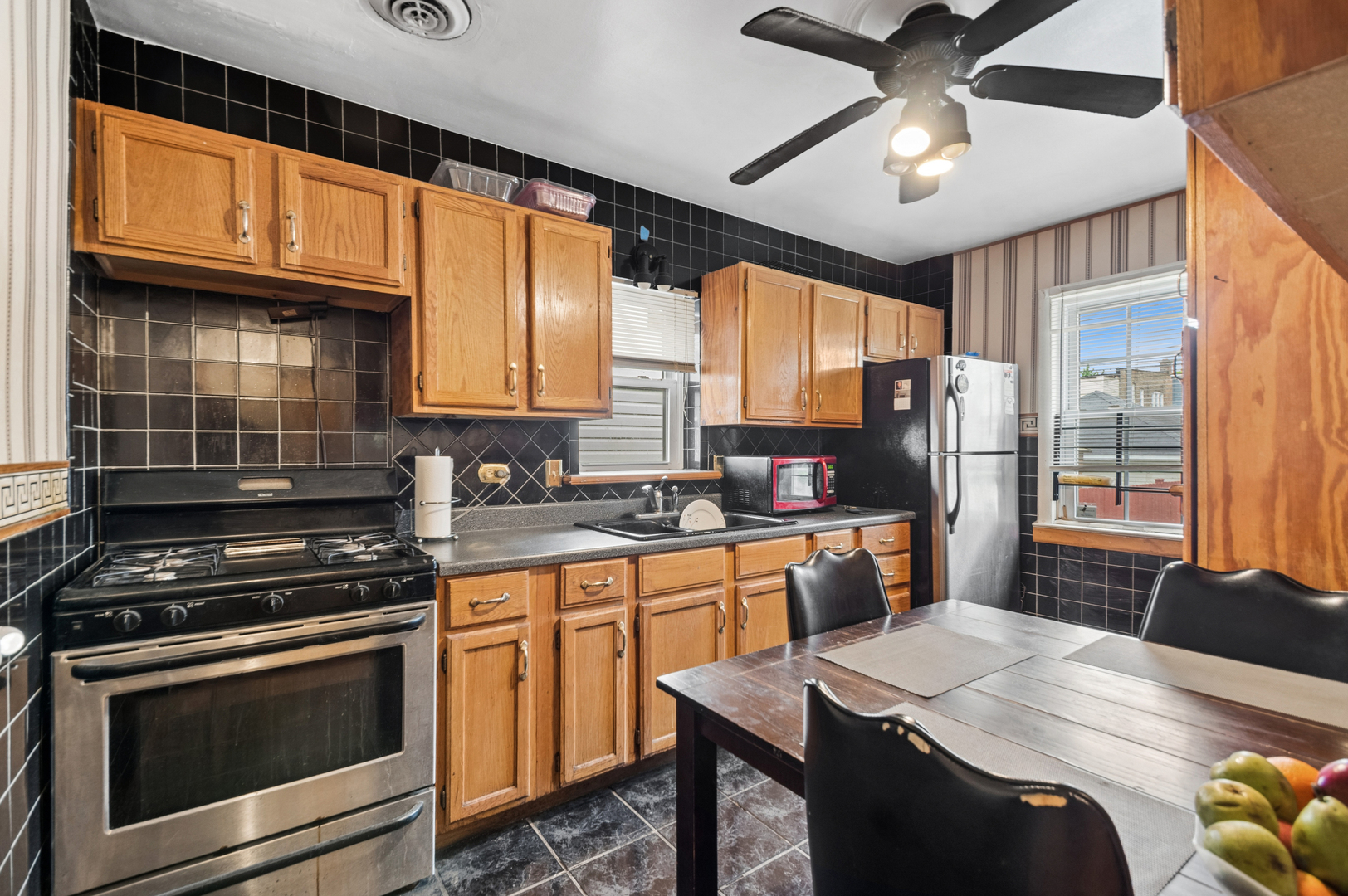 1418 N Waller Avenue, Chicago, IL 60651