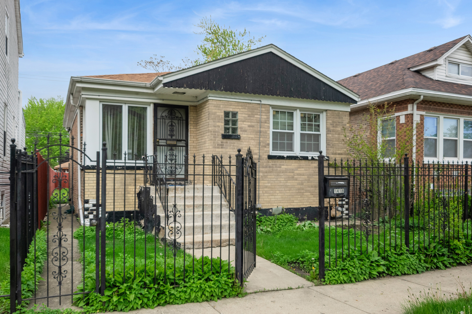 1418 N Waller Avenue, Chicago, IL 60651