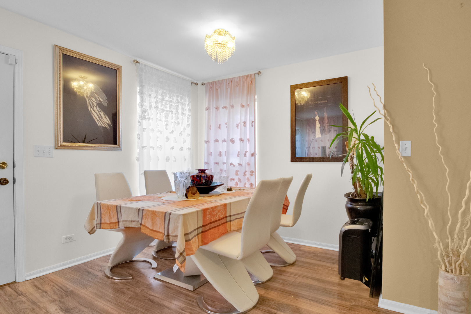 4757 S Langley Avenue, Chicago, IL 60615