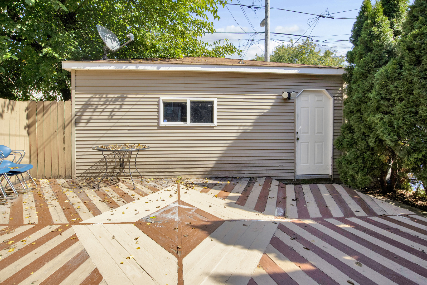 4757 S Langley Avenue, Chicago, IL 60615