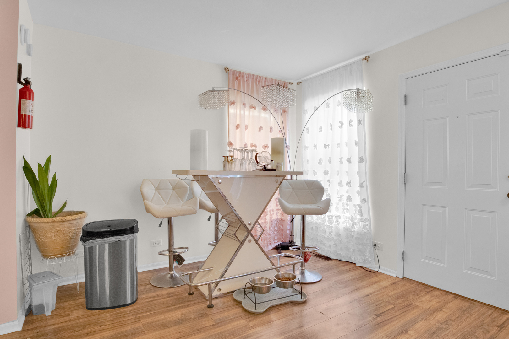 4757 S Langley Avenue, Chicago, IL 60615