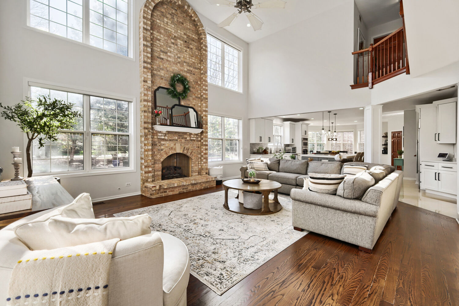 155 Michigan Drive, Bloomingdale, IL 60108