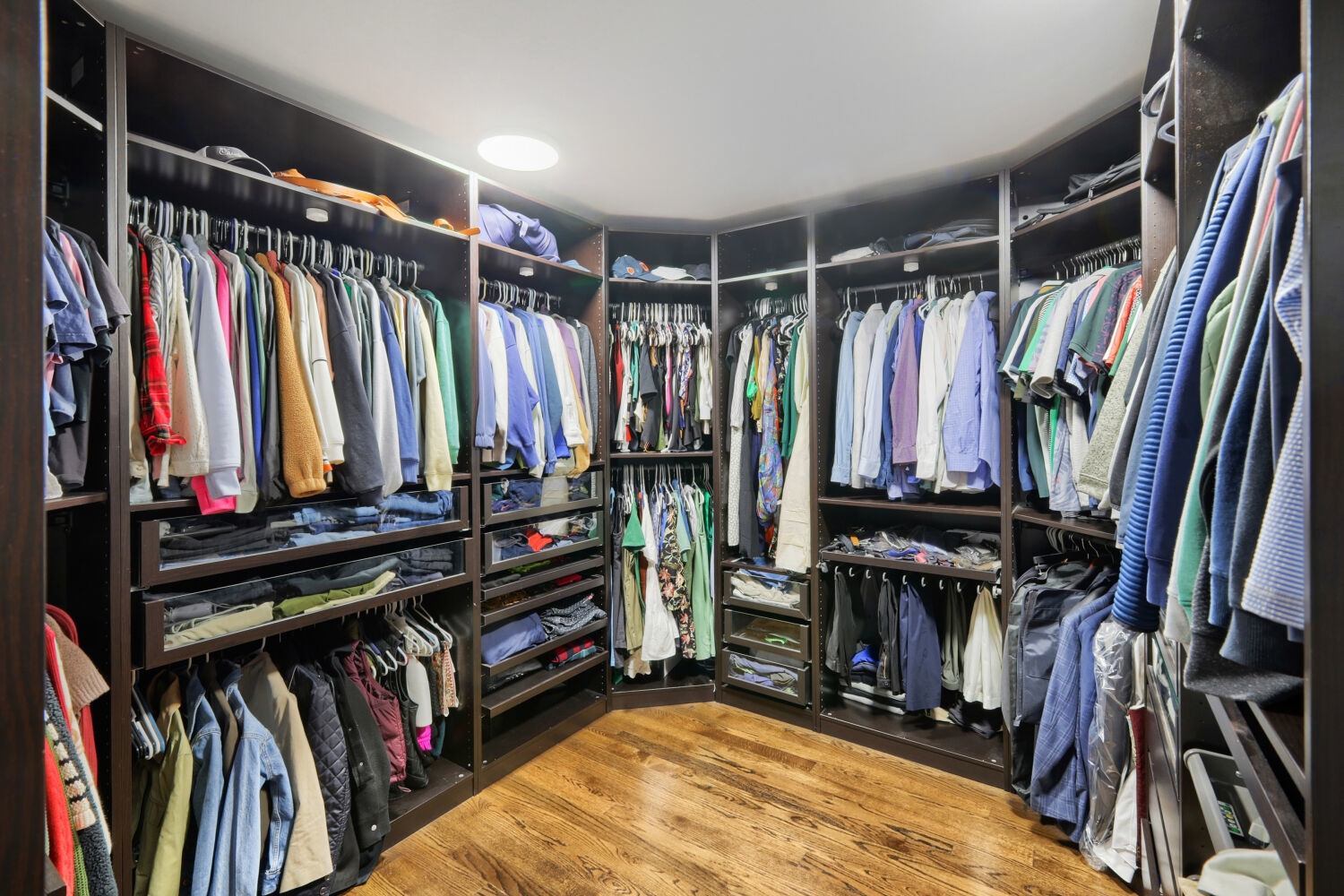 155 Michigan Drive, Bloomingdale, IL 60108