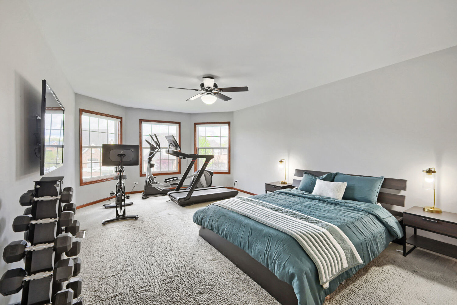 155 Michigan Drive, Bloomingdale, IL 60108