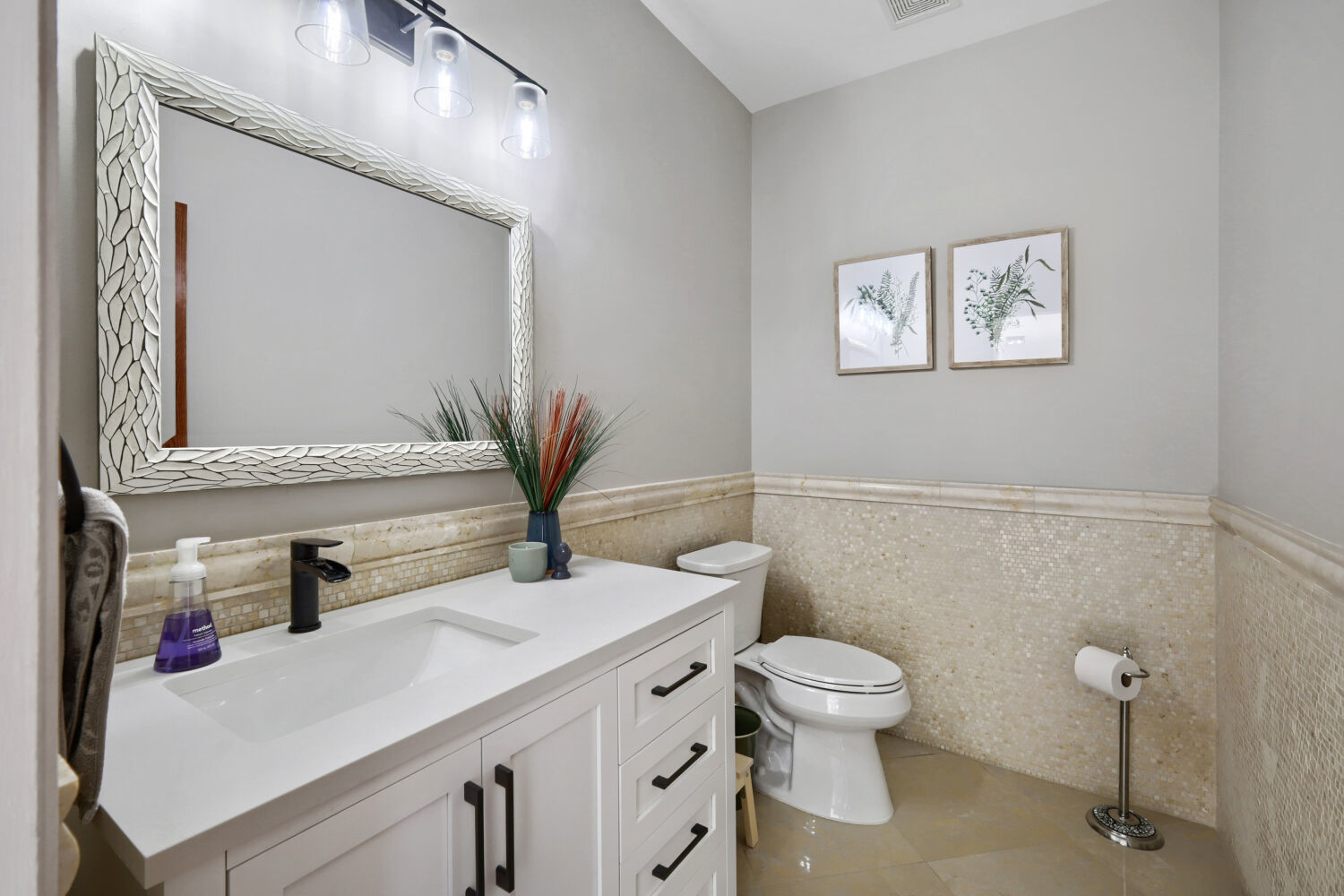 155 Michigan Drive, Bloomingdale, IL 60108