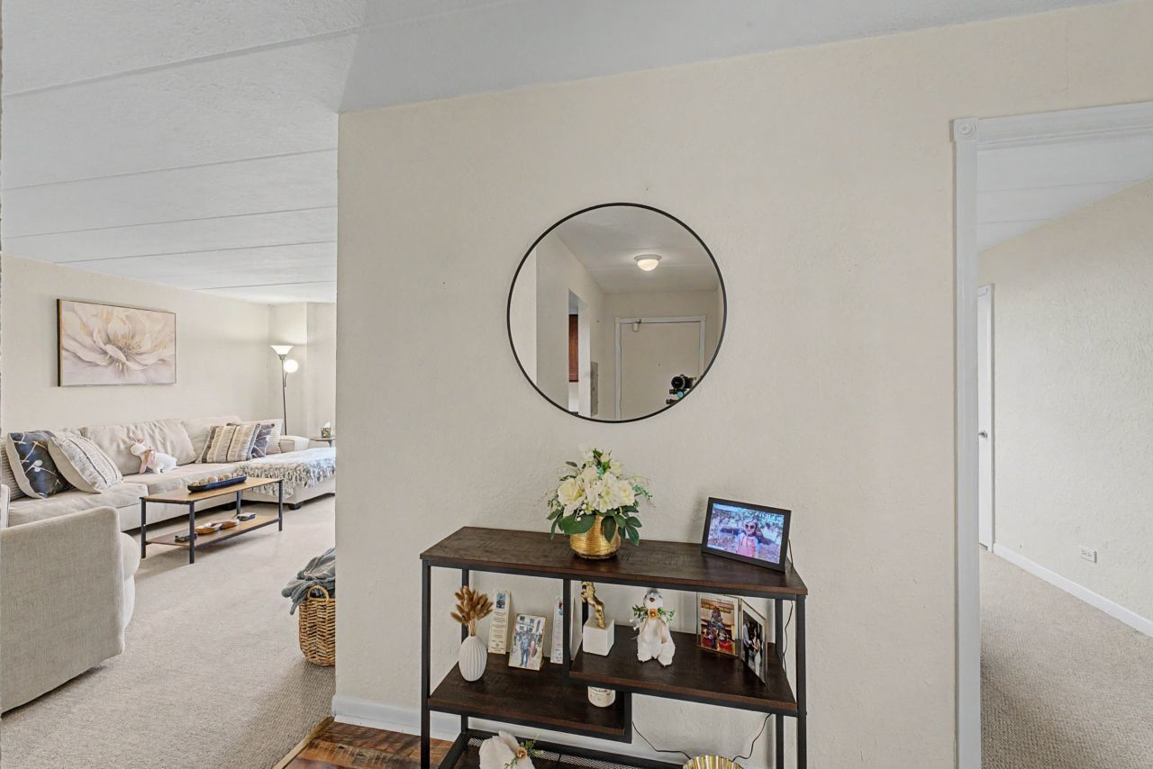 1 Renaissance Place #1105, Palatine, IL 60067