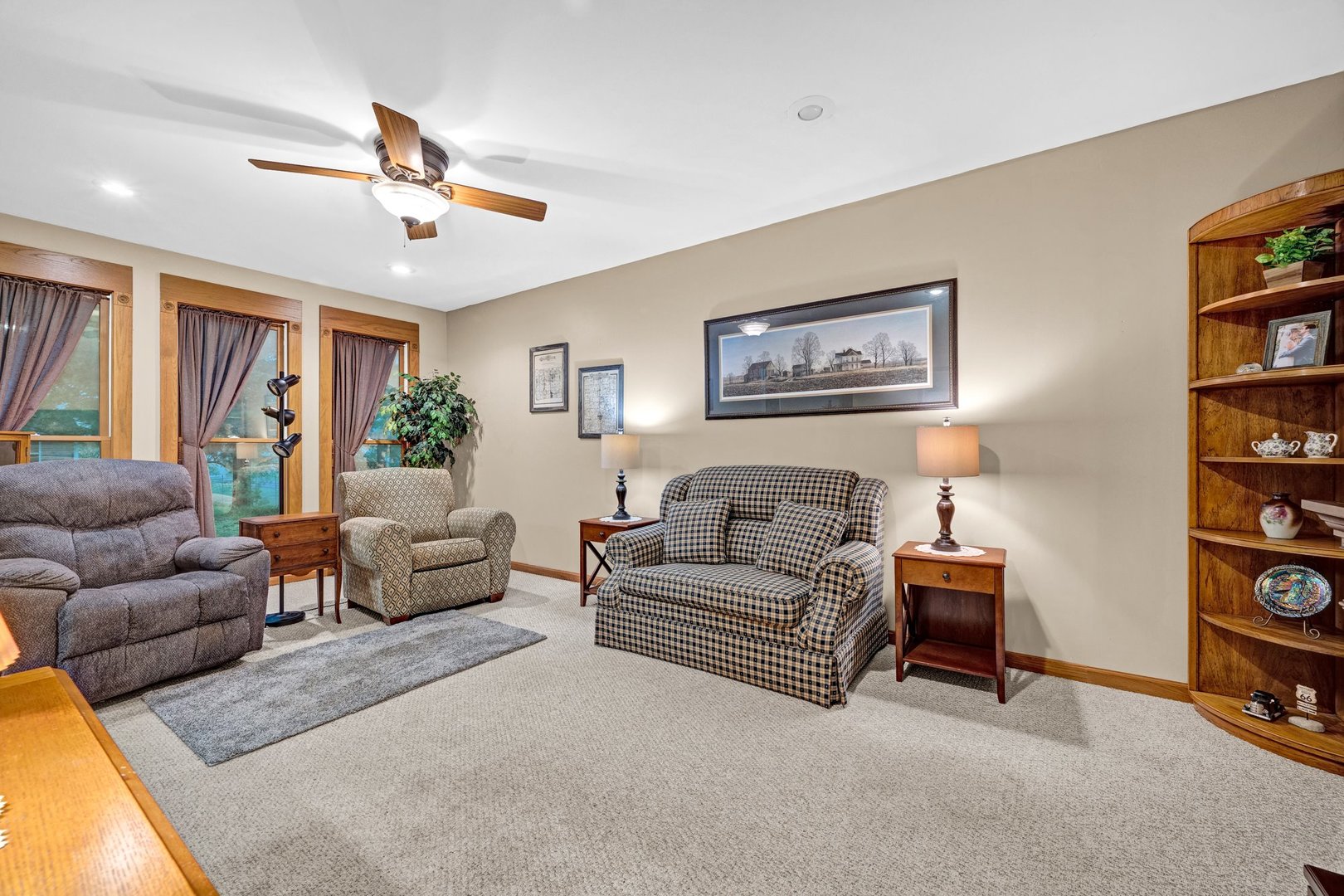 327 W Poplar Street, Heyworth, IL 61745