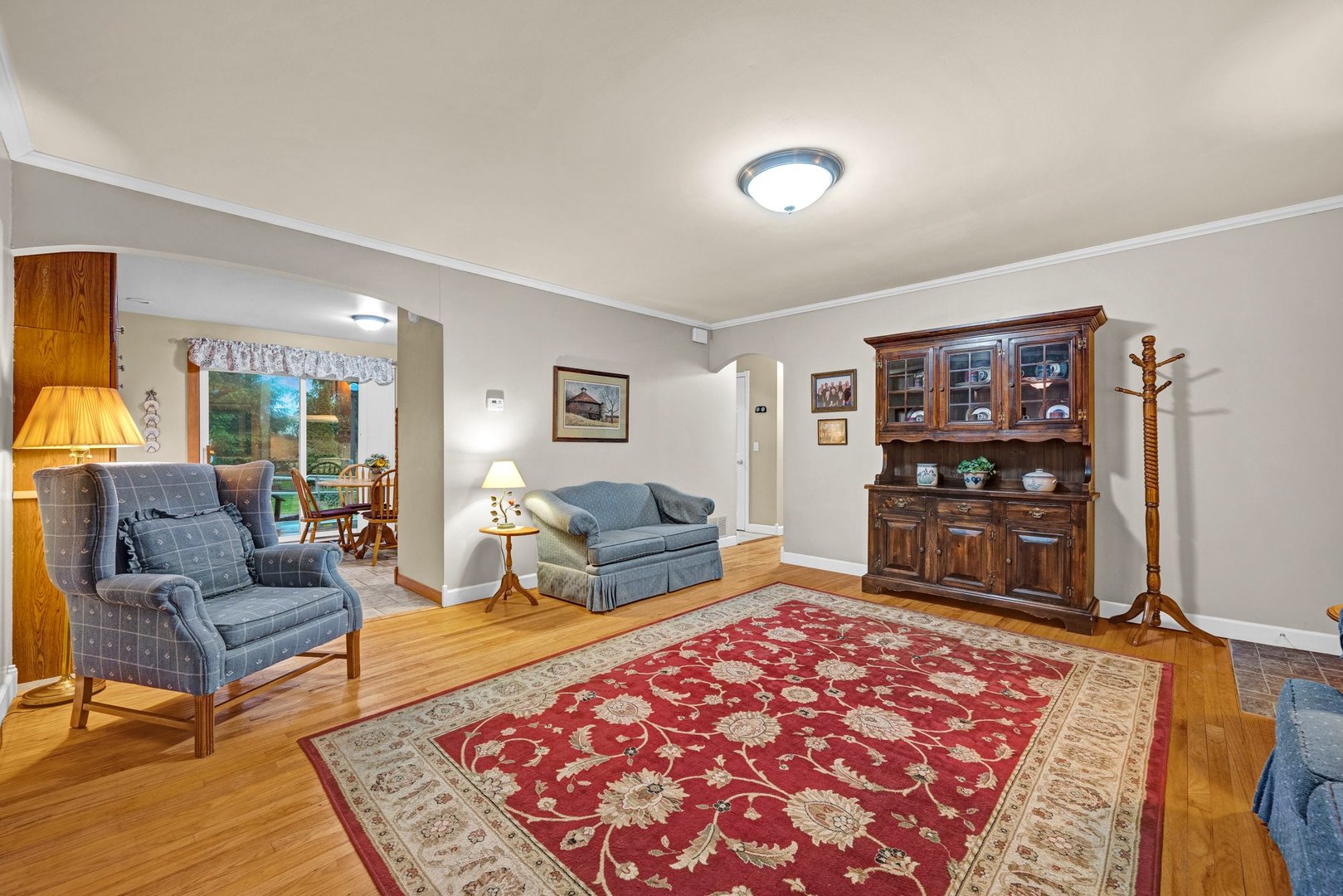 327 W Poplar Street, Heyworth, IL 61745
