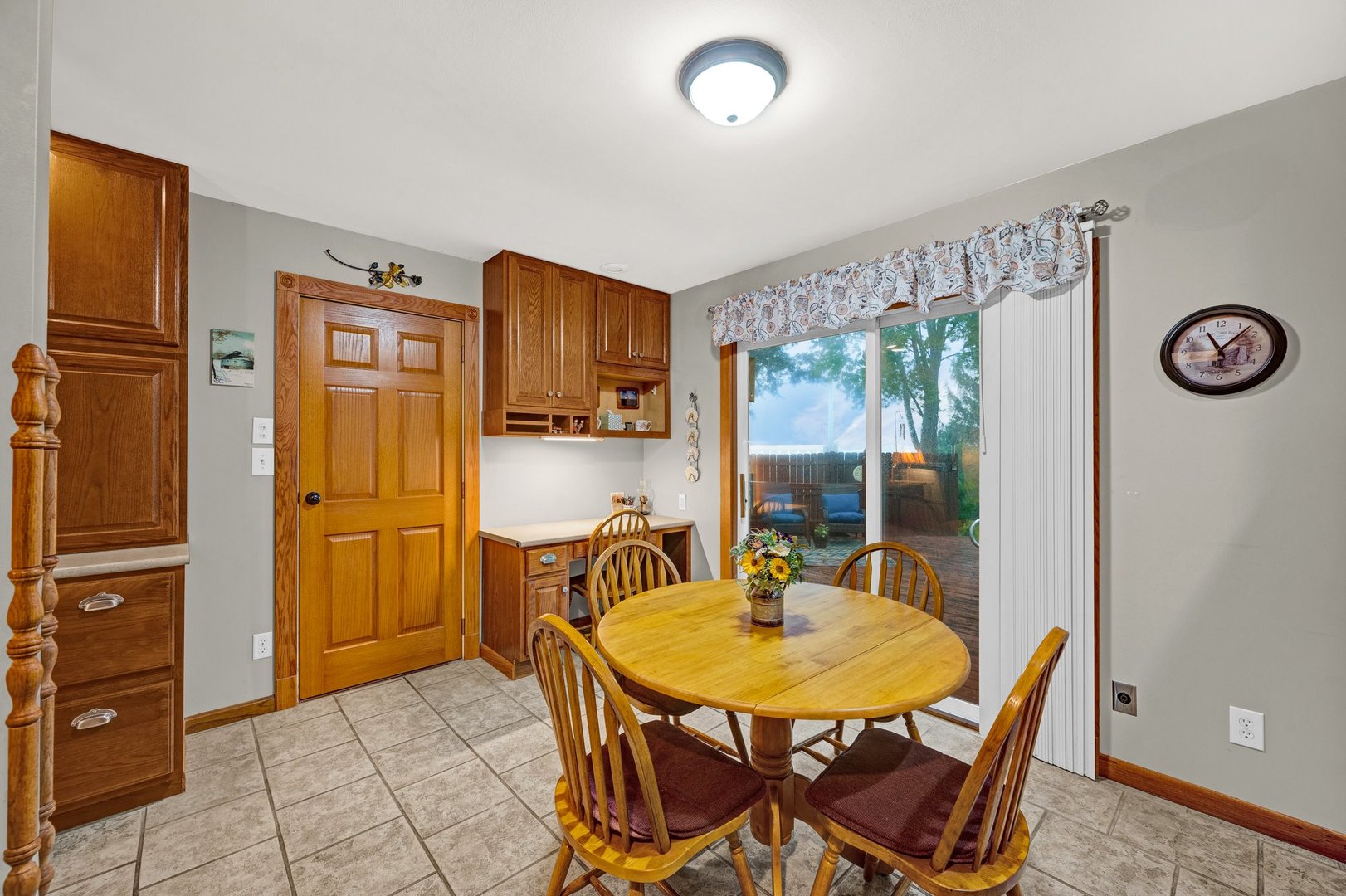 327 W Poplar Street, Heyworth, IL 61745