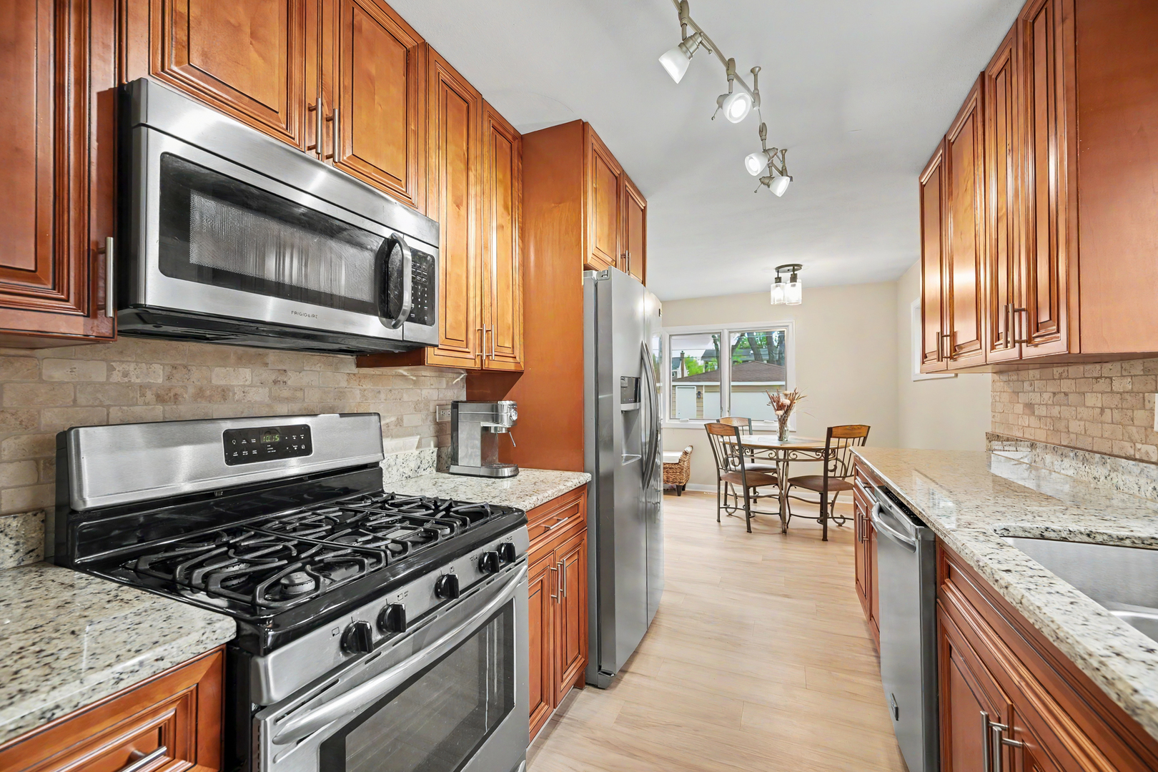 449 W Verret Street, Elmhurst, IL 60126