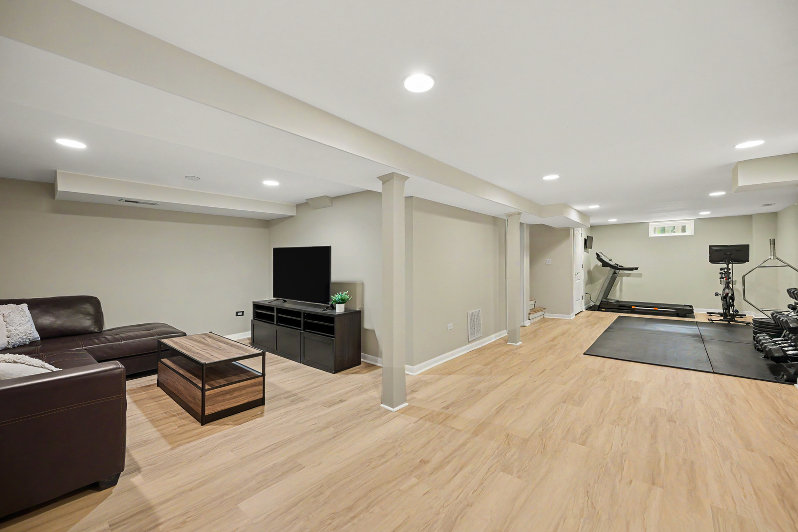 449 W Verret Street, Elmhurst, IL 60126