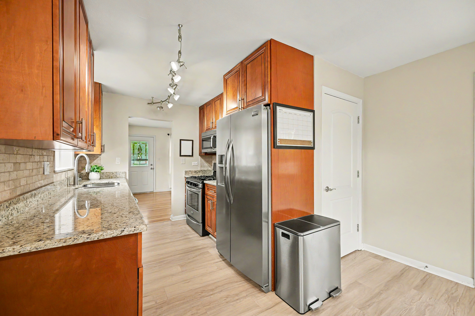 449 W Verret Street, Elmhurst, IL 60126