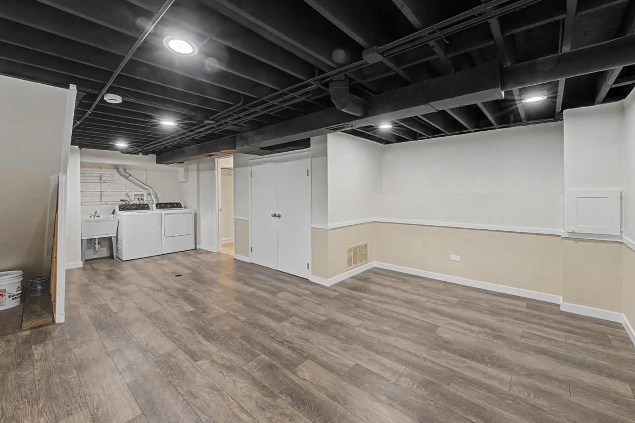 218 N Louis Street, Mount Prospect, IL 60056