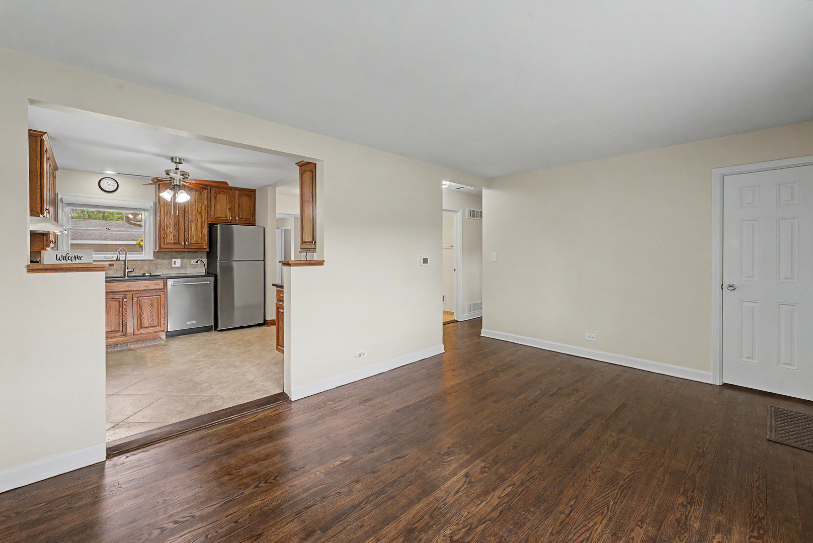 218 N Louis Street, Mount Prospect, IL 60056