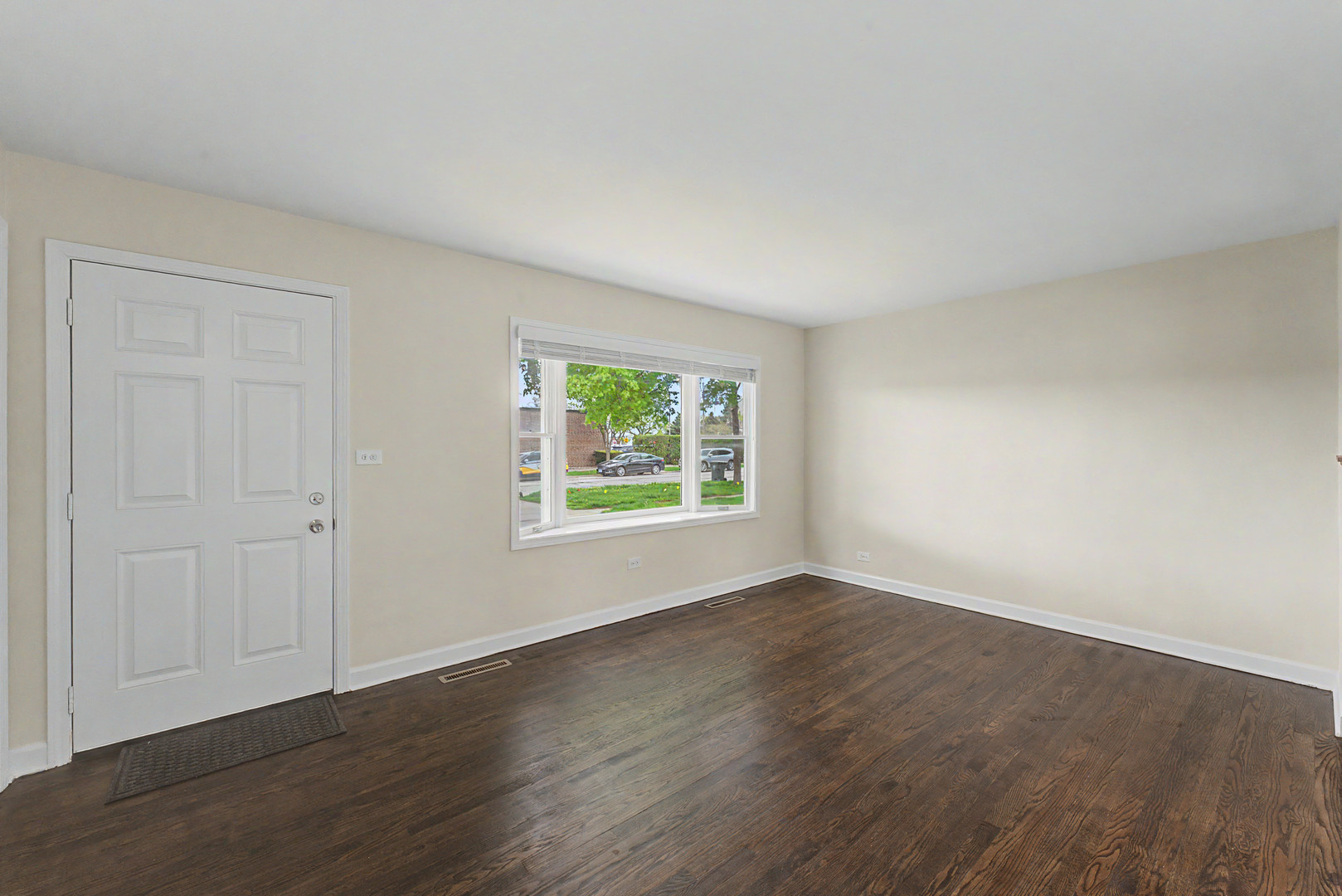 218 N Louis Street, Mount Prospect, IL 60056