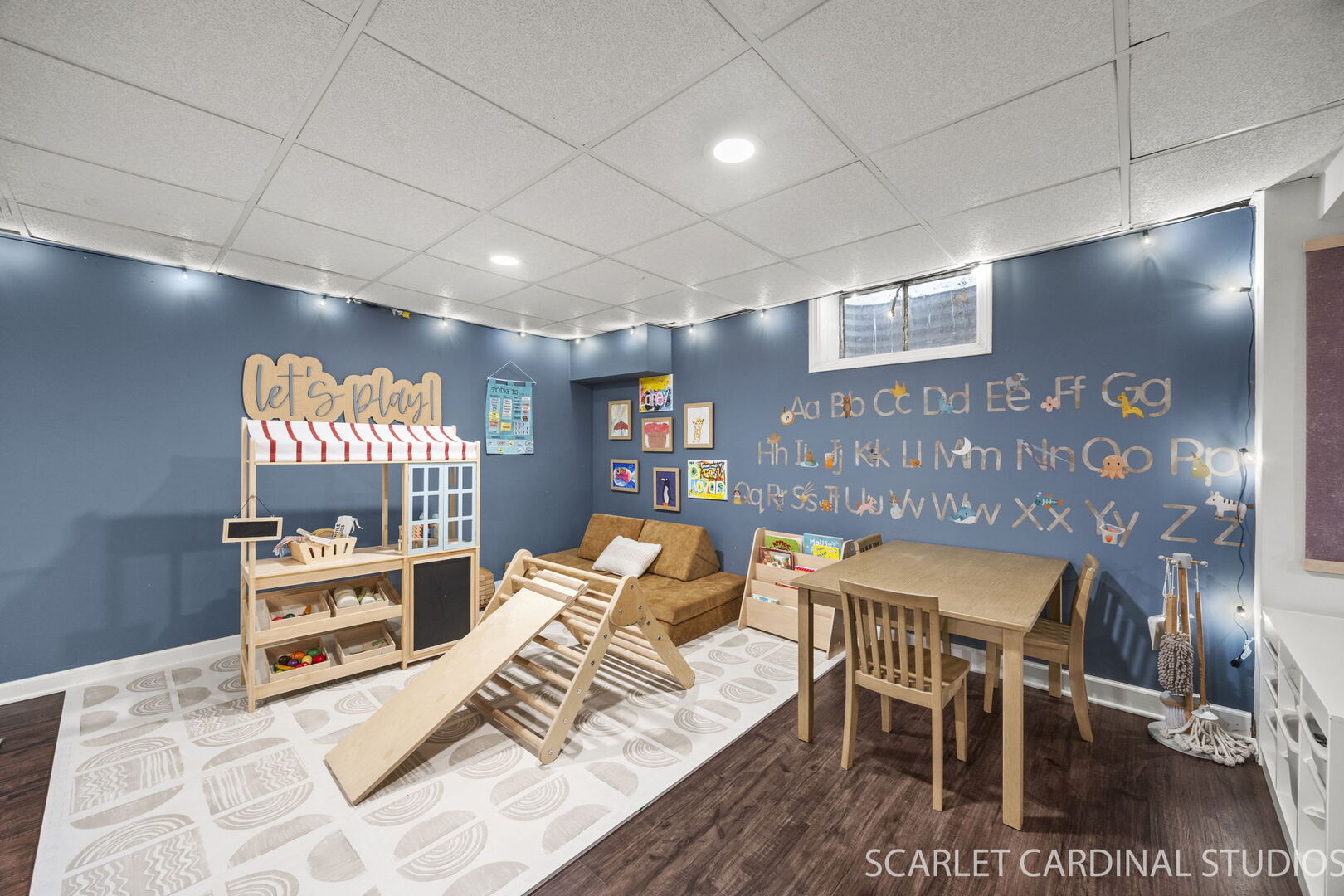 1910 E LIBERTY Drive, Wheaton, IL 60187