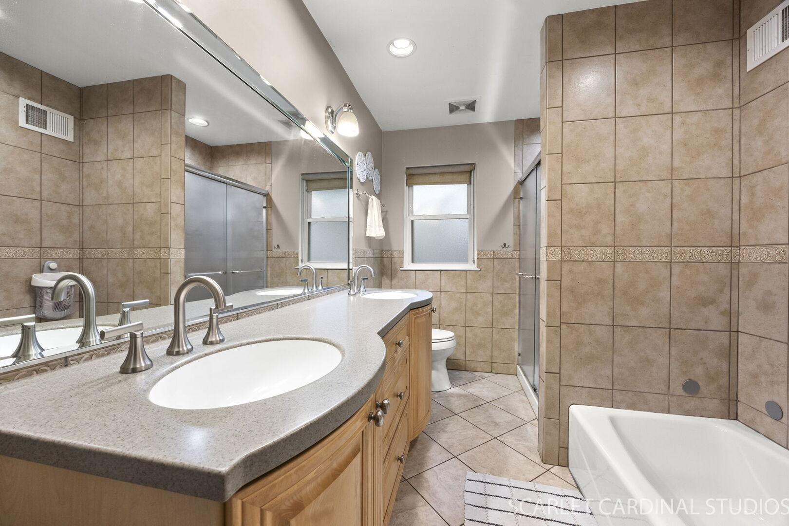 1910 E LIBERTY Drive, Wheaton, IL 60187