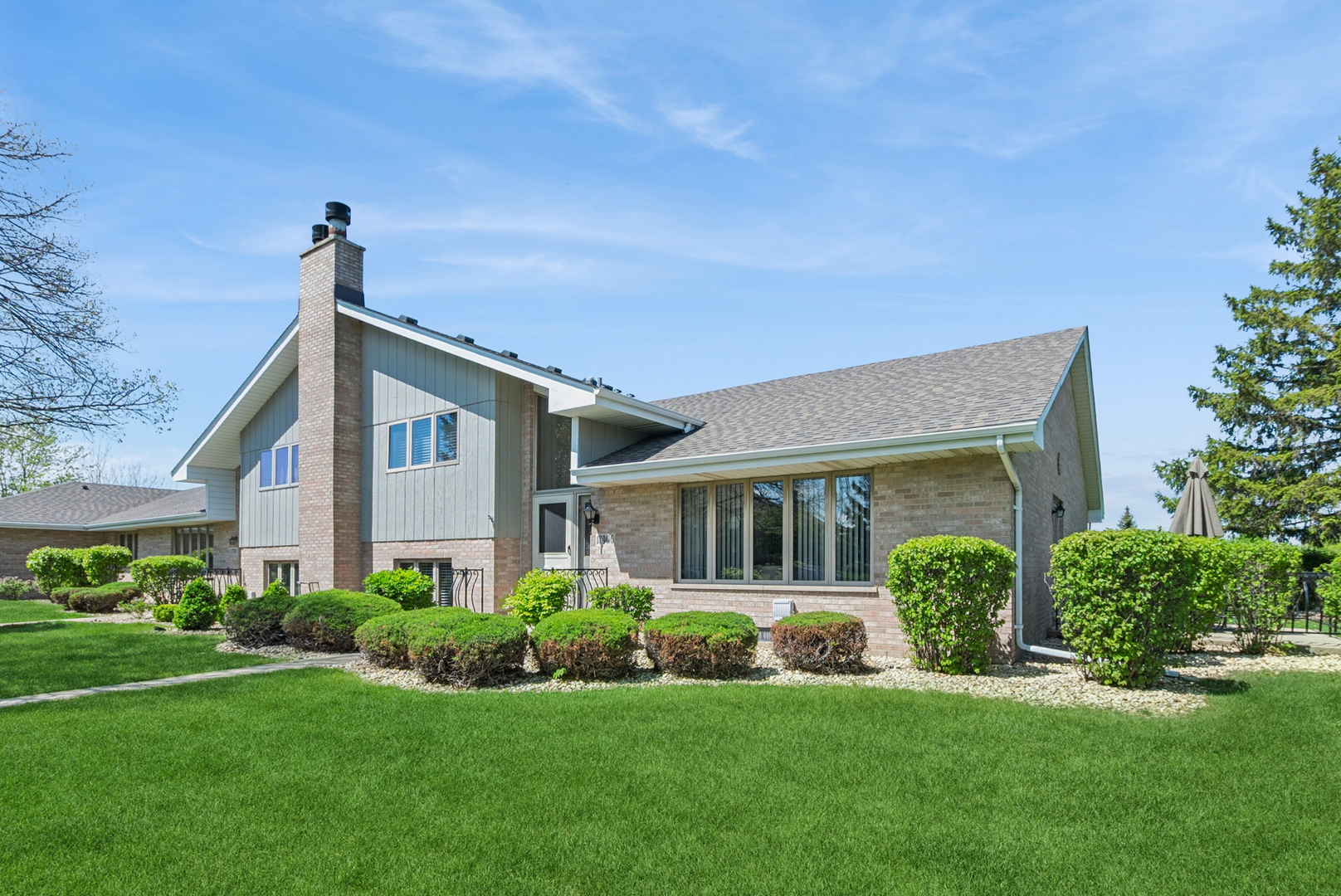 17906 California Court #130, Orland Park, IL 60467