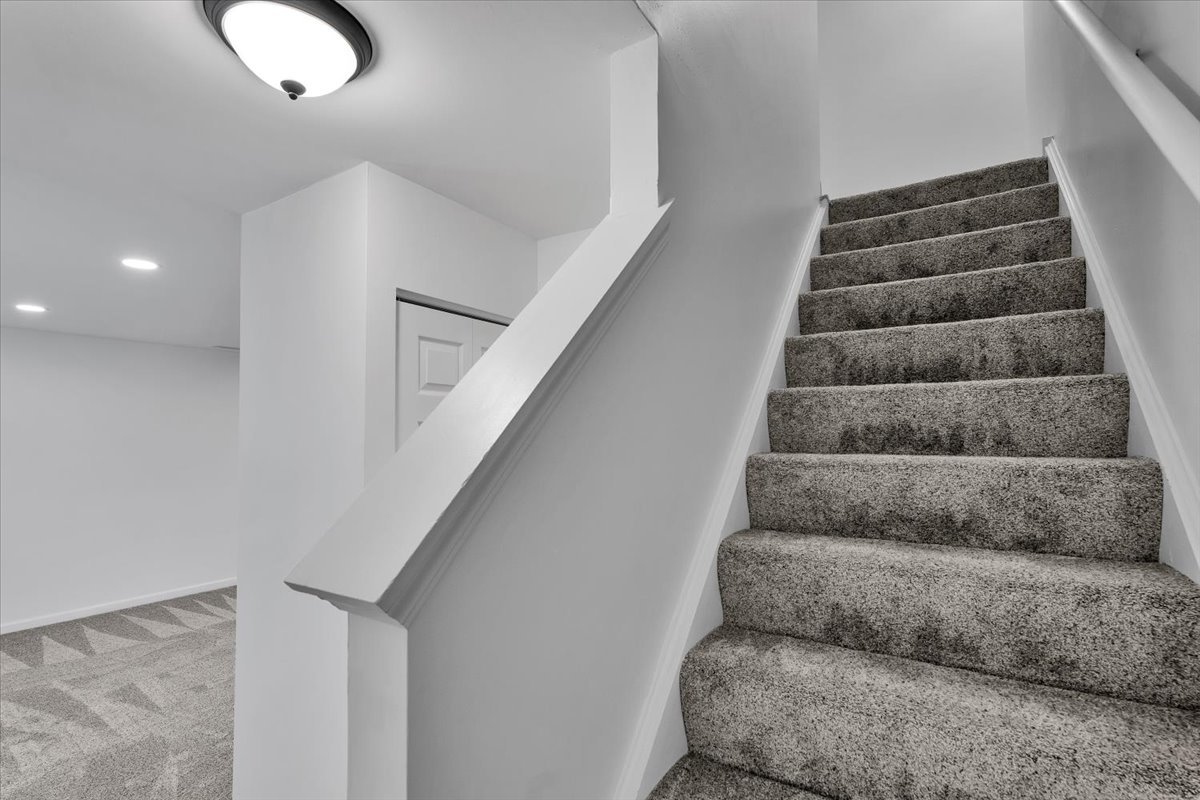 984 Four Seasons Boulevard, Aurora, IL 60504