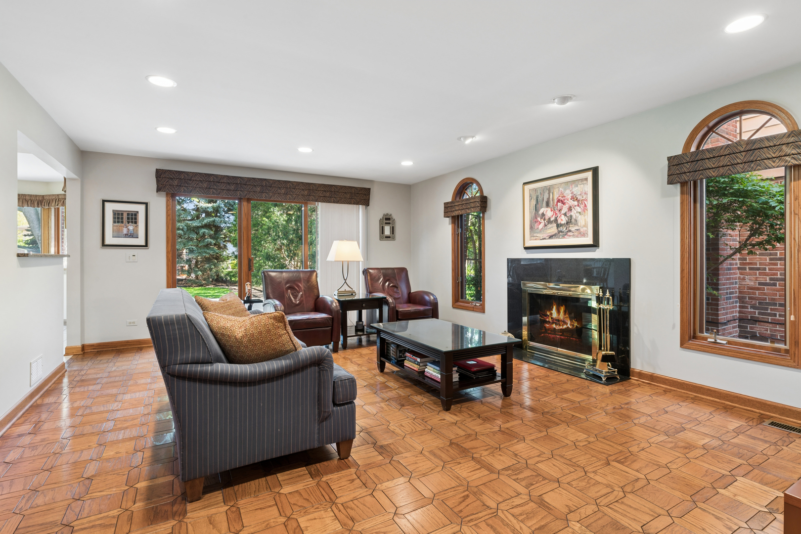 2208 Milton Avenue, Park Ridge, IL 60068