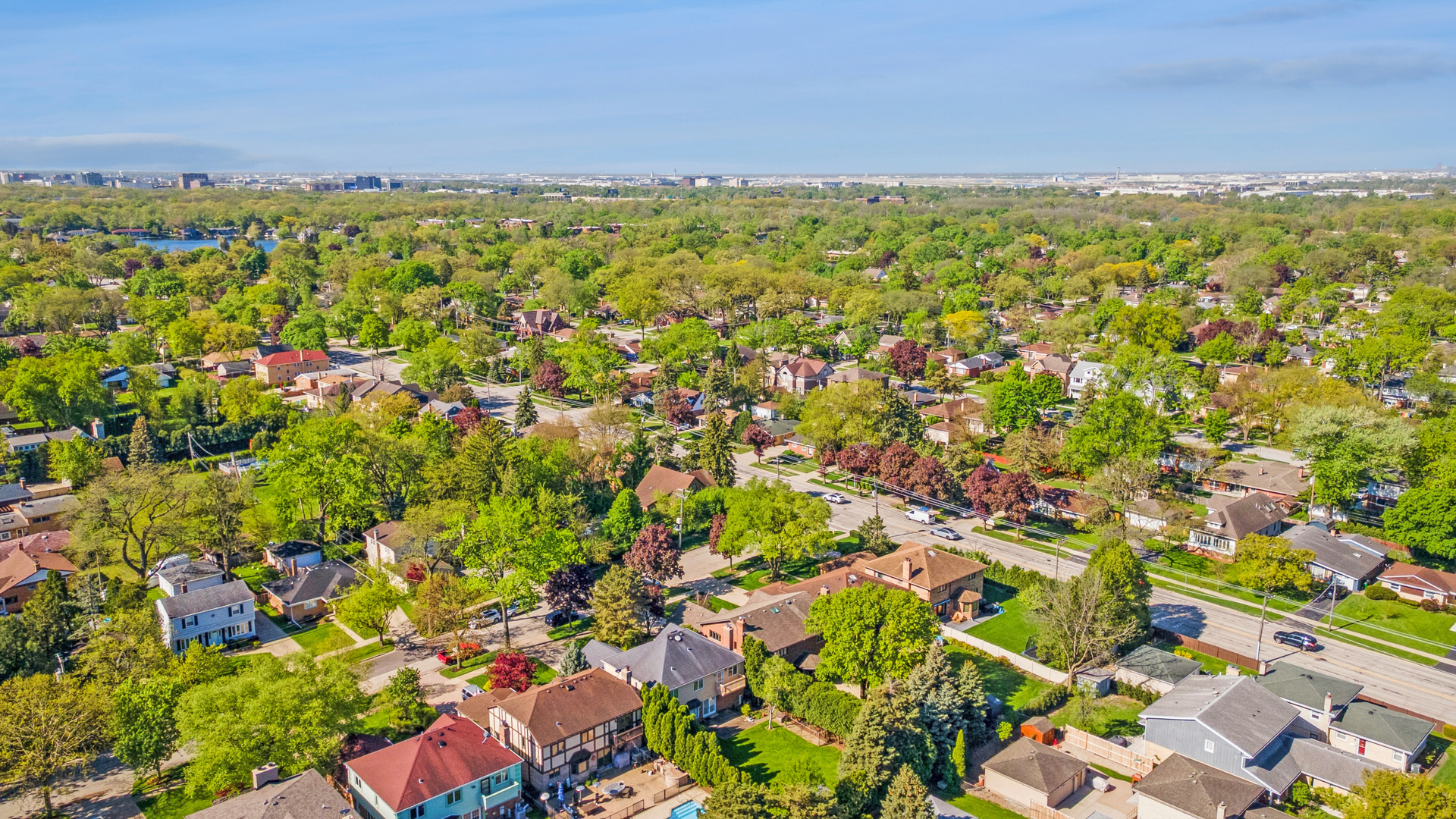 2208 Milton Avenue, Park Ridge, IL 60068