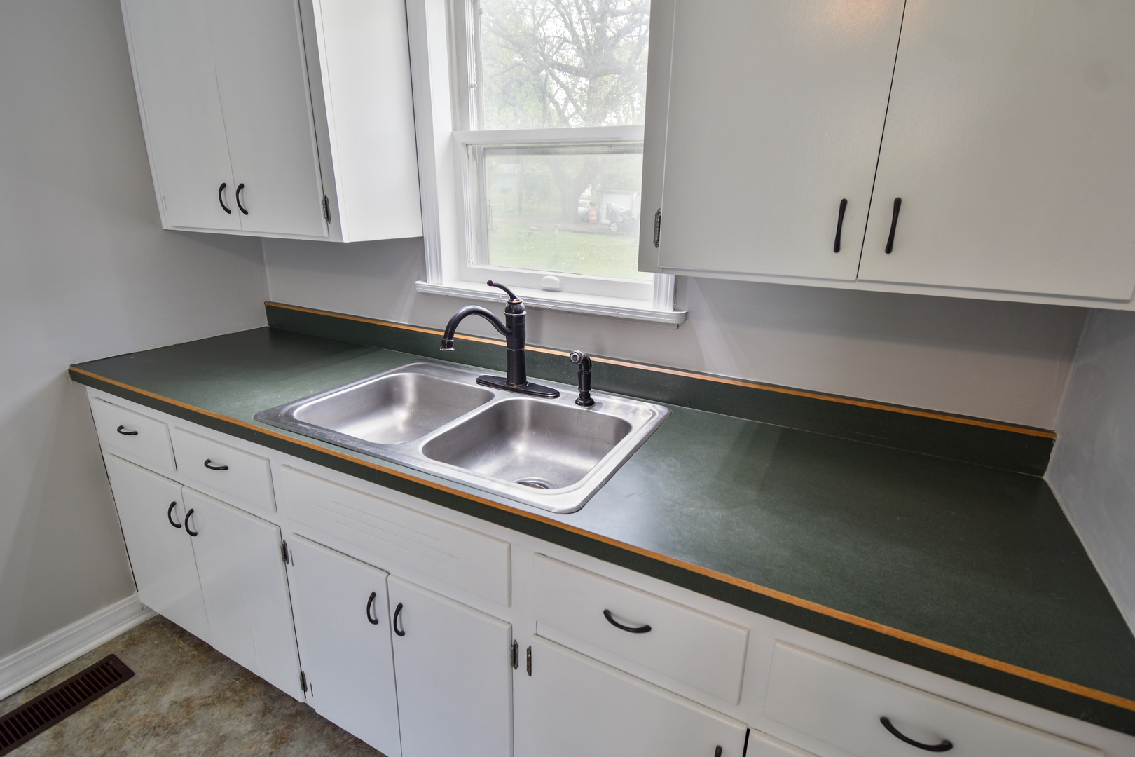 307 E Scott Street, Odell, IL 60460