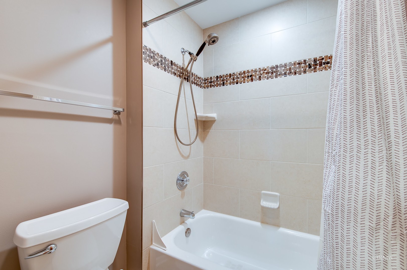 344 Kildare Court, Carol Stream, IL 60188