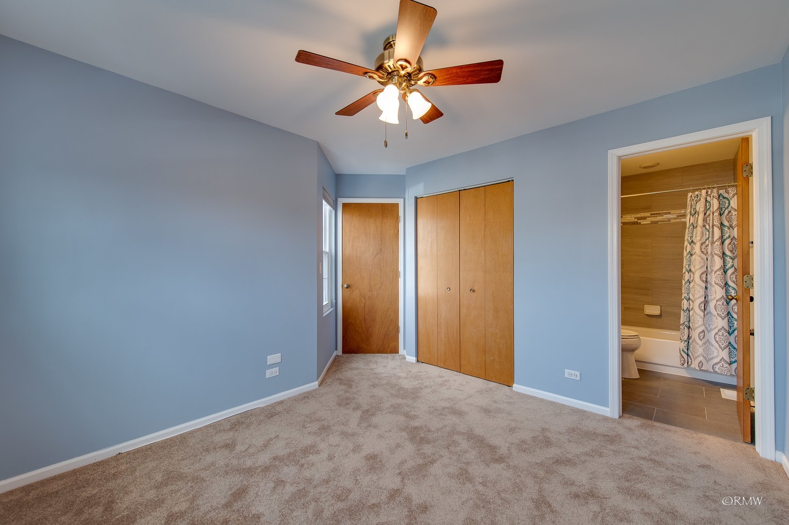 344 Kildare Court, Carol Stream, IL 60188