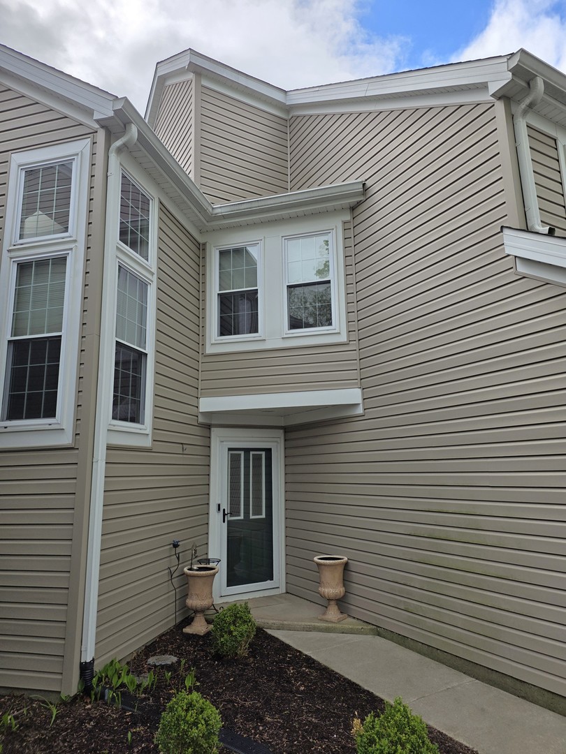 344 Kildare Court, Carol Stream, IL 60188