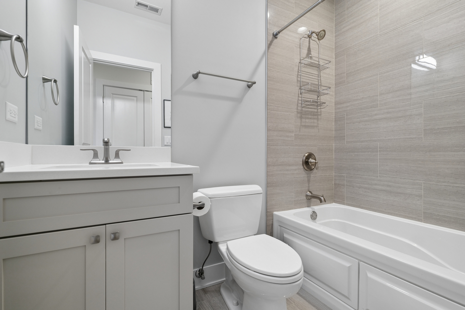 3614 N Damen Avenue #2, Chicago, IL 60618