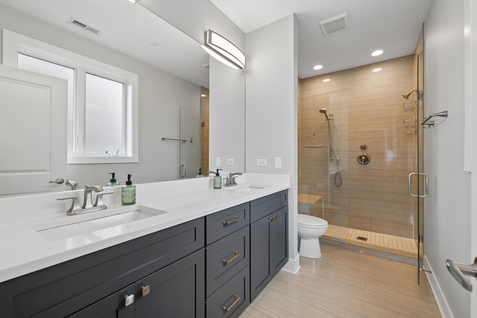 3614 N Damen Avenue #2, Chicago, IL 60618