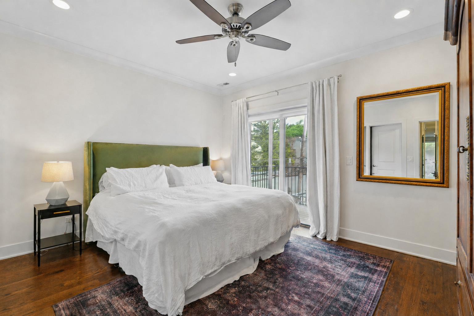 3614 N Damen Avenue #2, Chicago, IL 60618