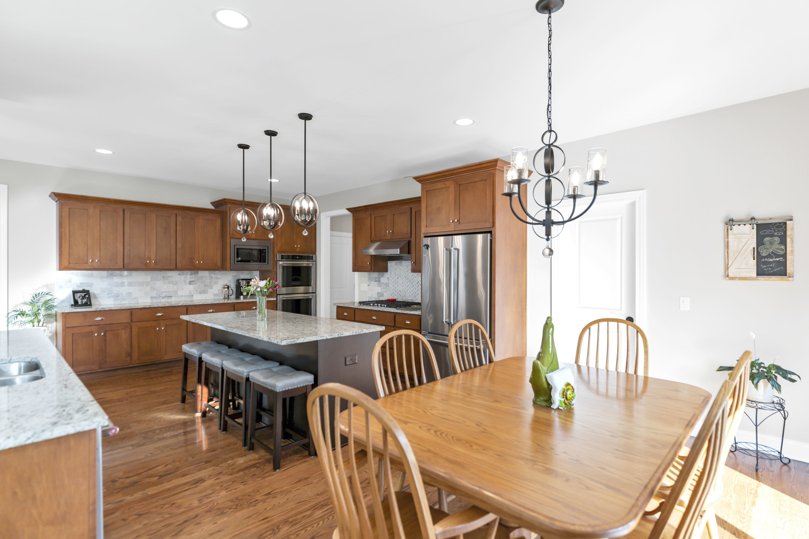 3679 Broadleaf Avenue, Elgin, IL 60124