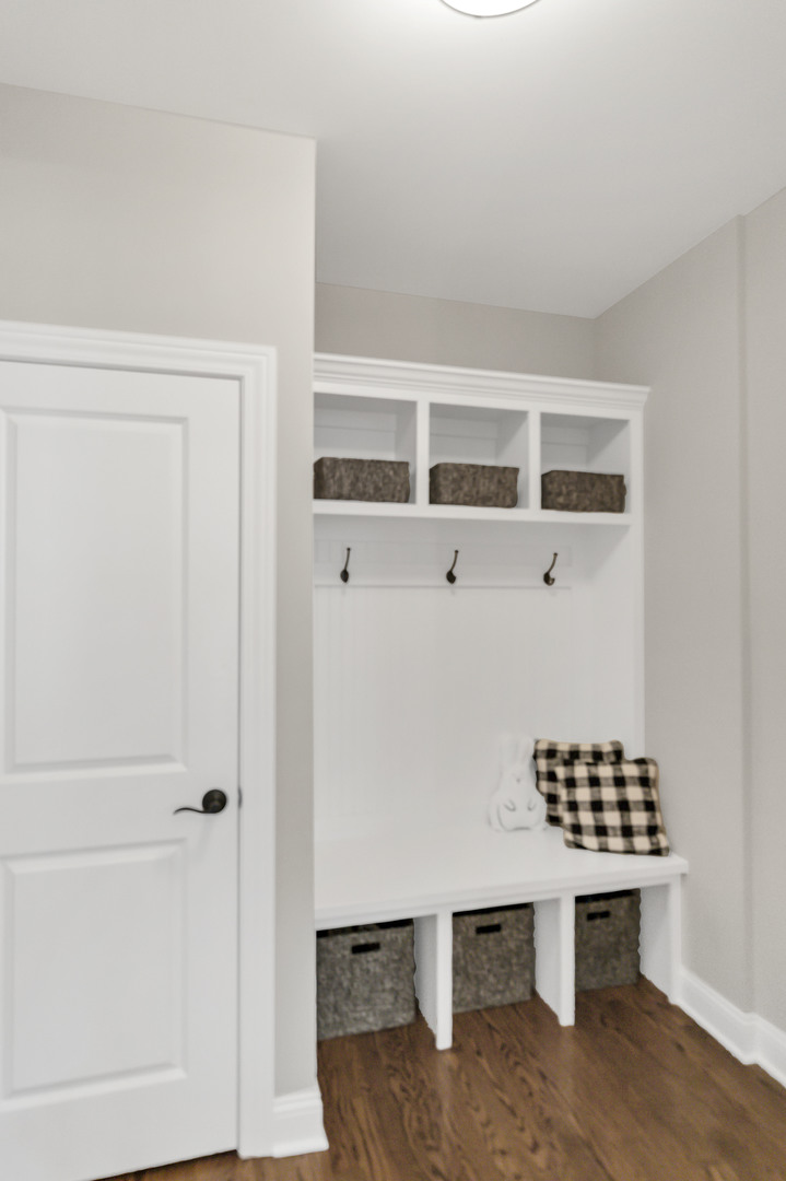 3679 Broadleaf Avenue, Elgin, IL 60124