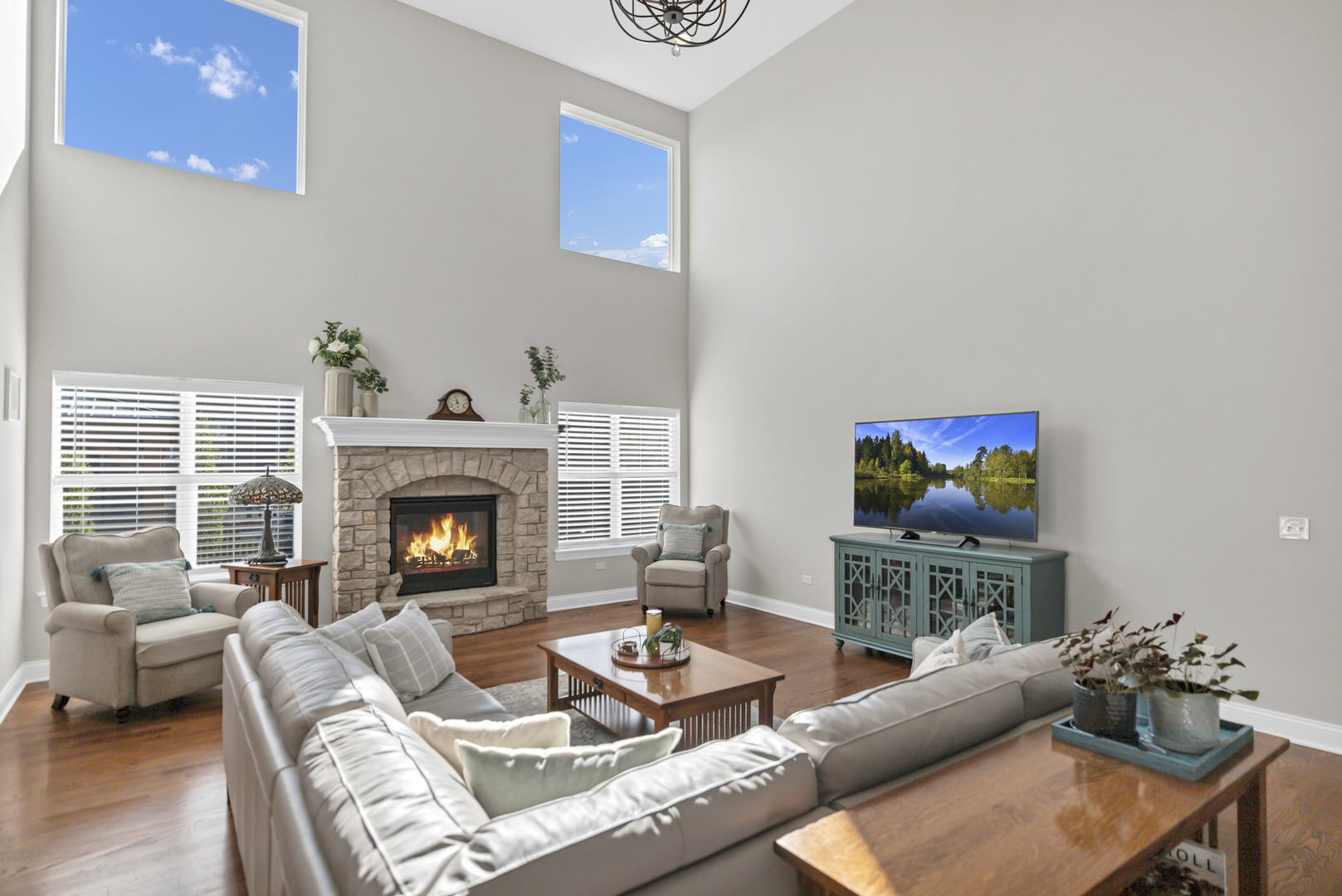 3679 Broadleaf Avenue, Elgin, IL 60124