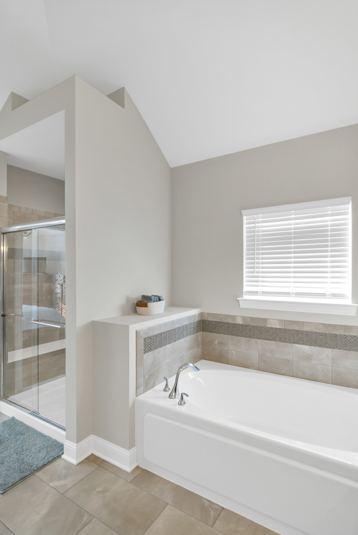 3679 Broadleaf Avenue, Elgin, IL 60124