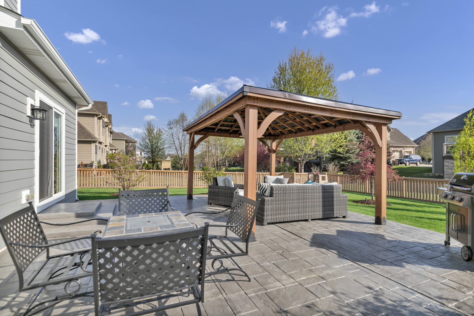 3679 Broadleaf Avenue, Elgin, IL 60124