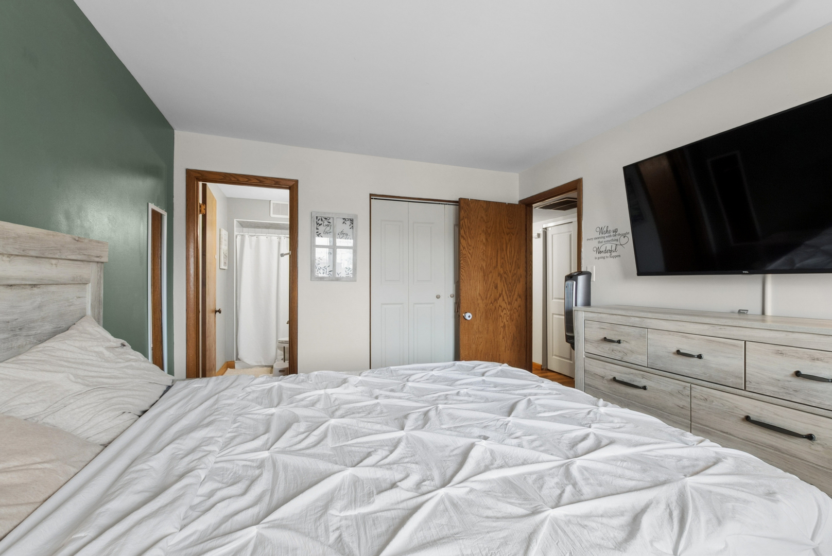 10704 Kilpatrick Avenue #3B, Oak Lawn, IL 60453