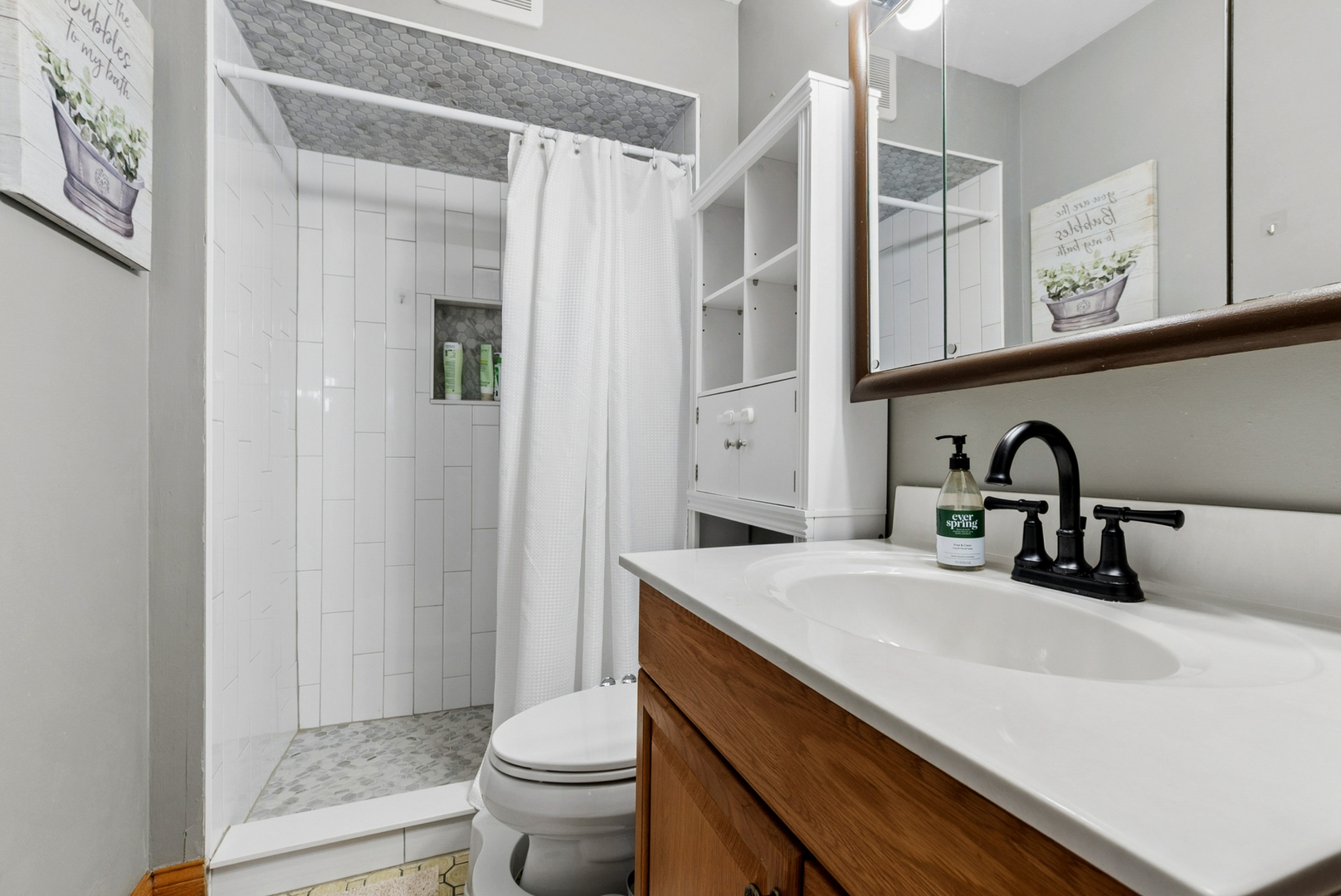 10704 Kilpatrick Avenue #3B, Oak Lawn, IL 60453