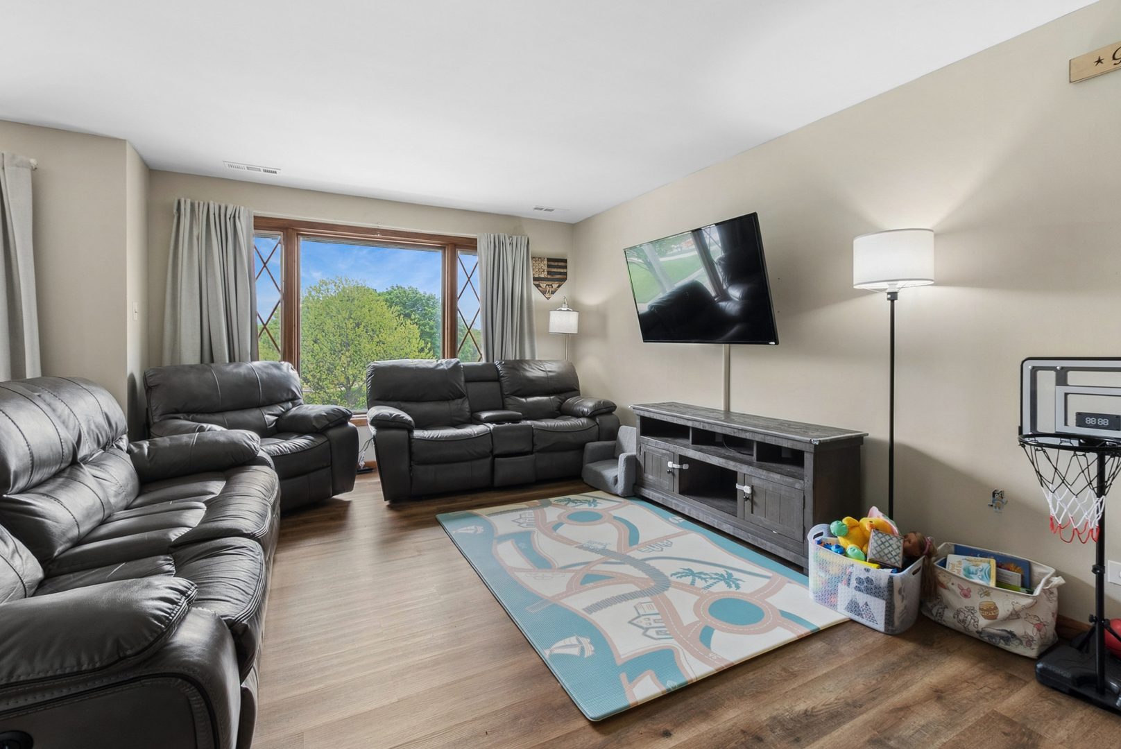 10704 Kilpatrick Avenue #3B, Oak Lawn, IL 60453