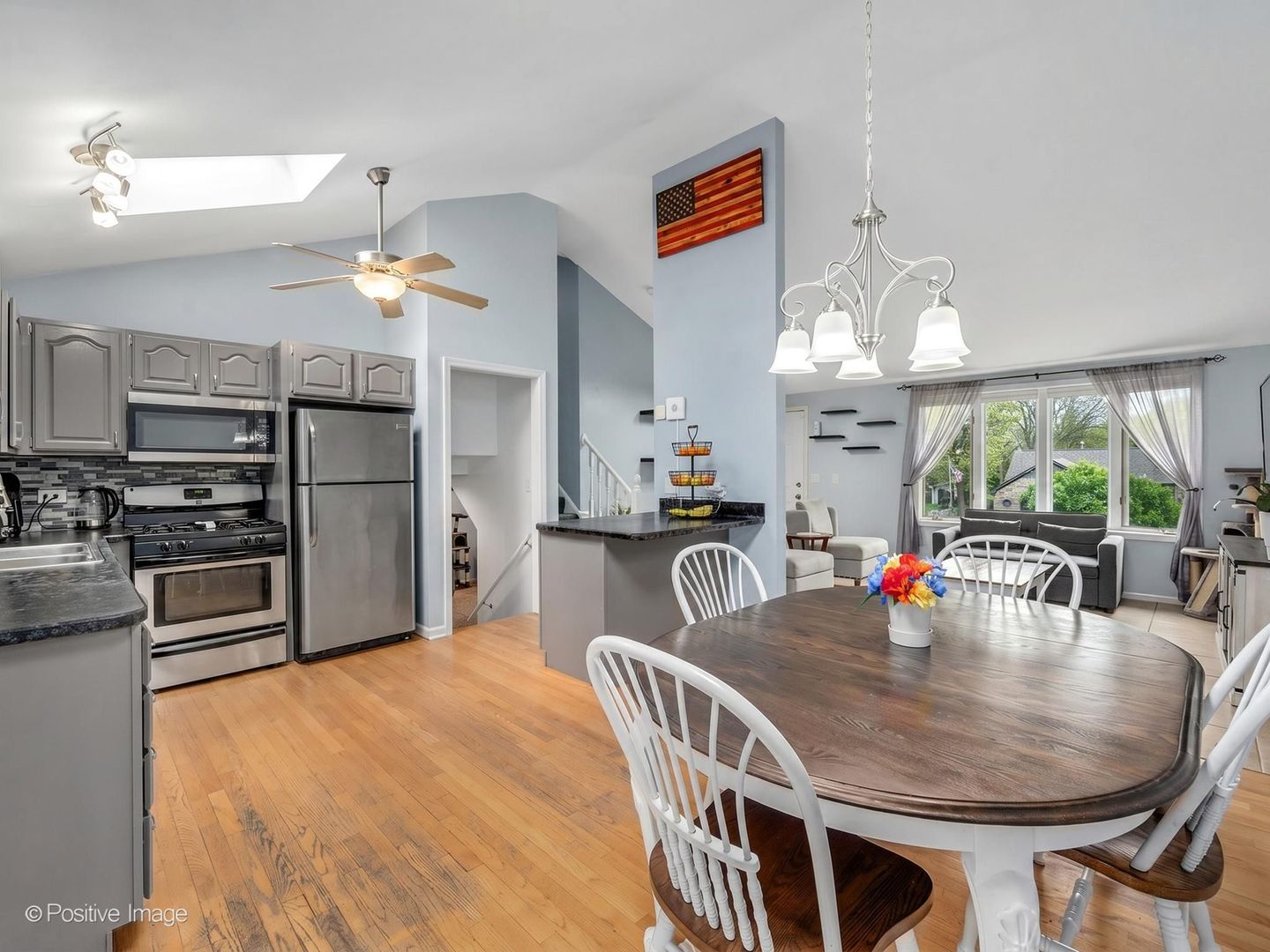 0N170 Sarana Avenue, West Chicago, IL 60185