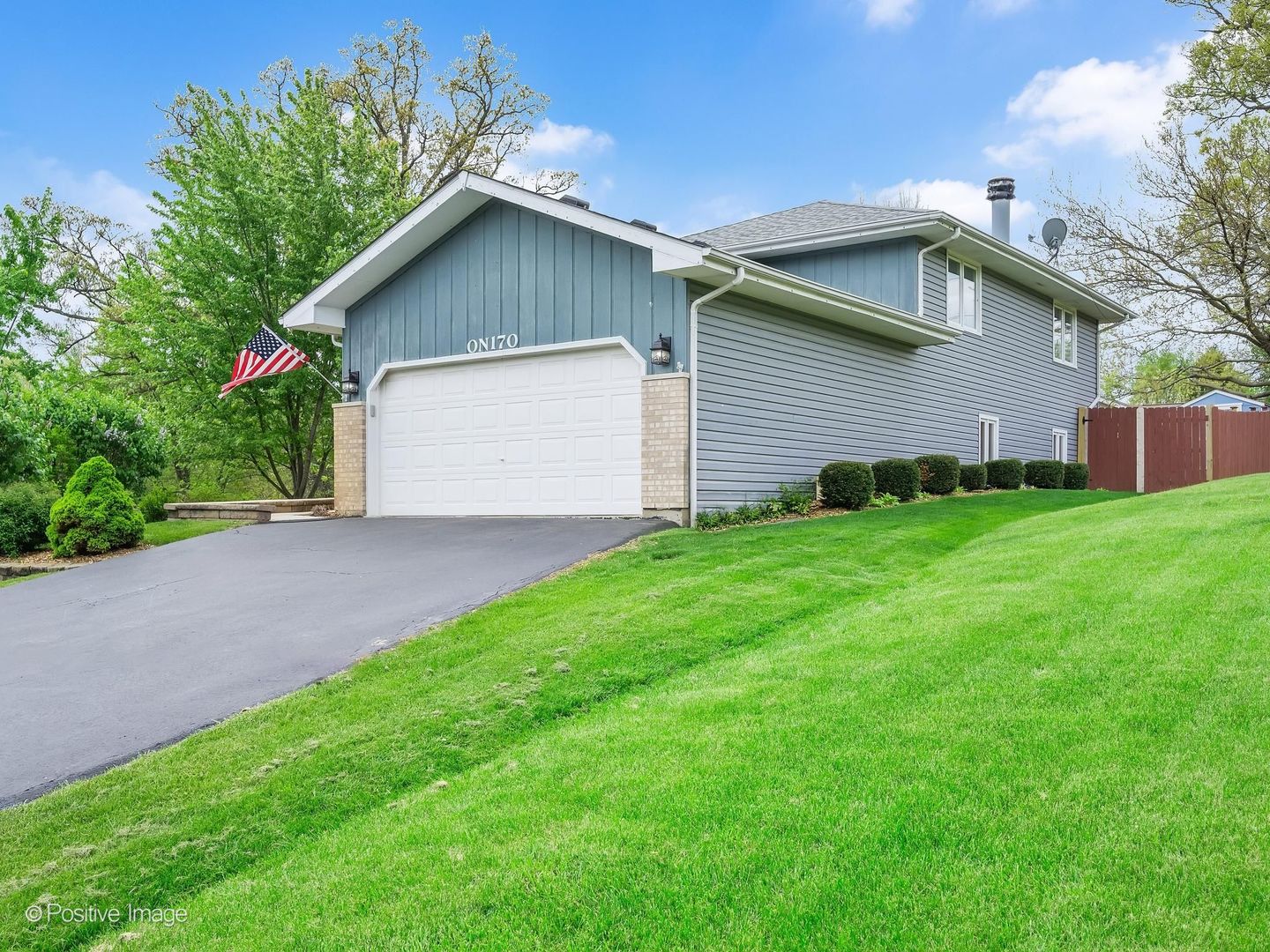 0N170 Sarana Avenue, West Chicago, IL 60185