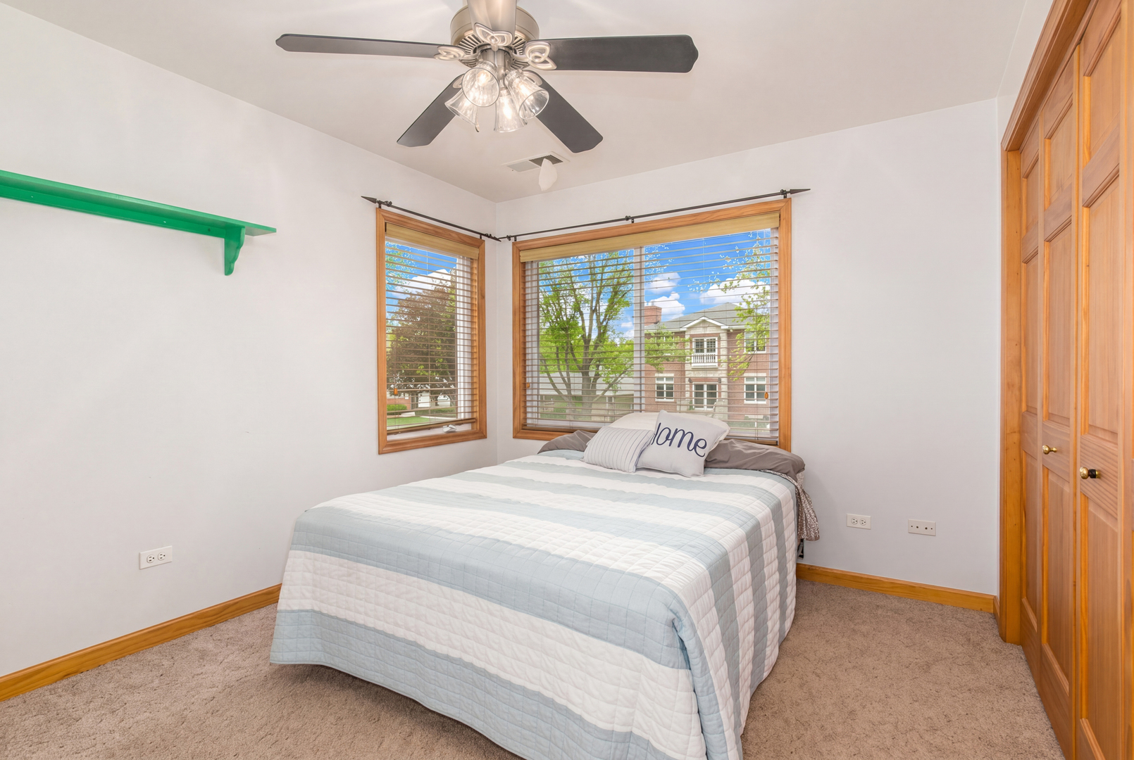 8233 N Octavia Avenue, Niles, IL 60714
