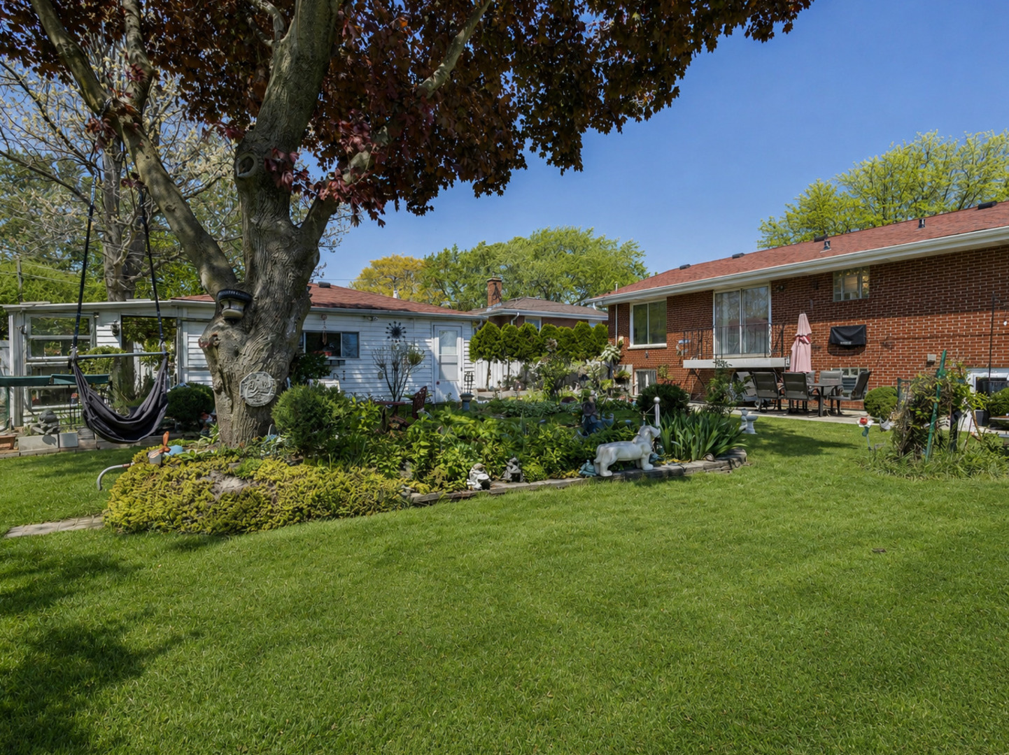 506 Forest Preserve Drive, Wood Dale, IL 60191
