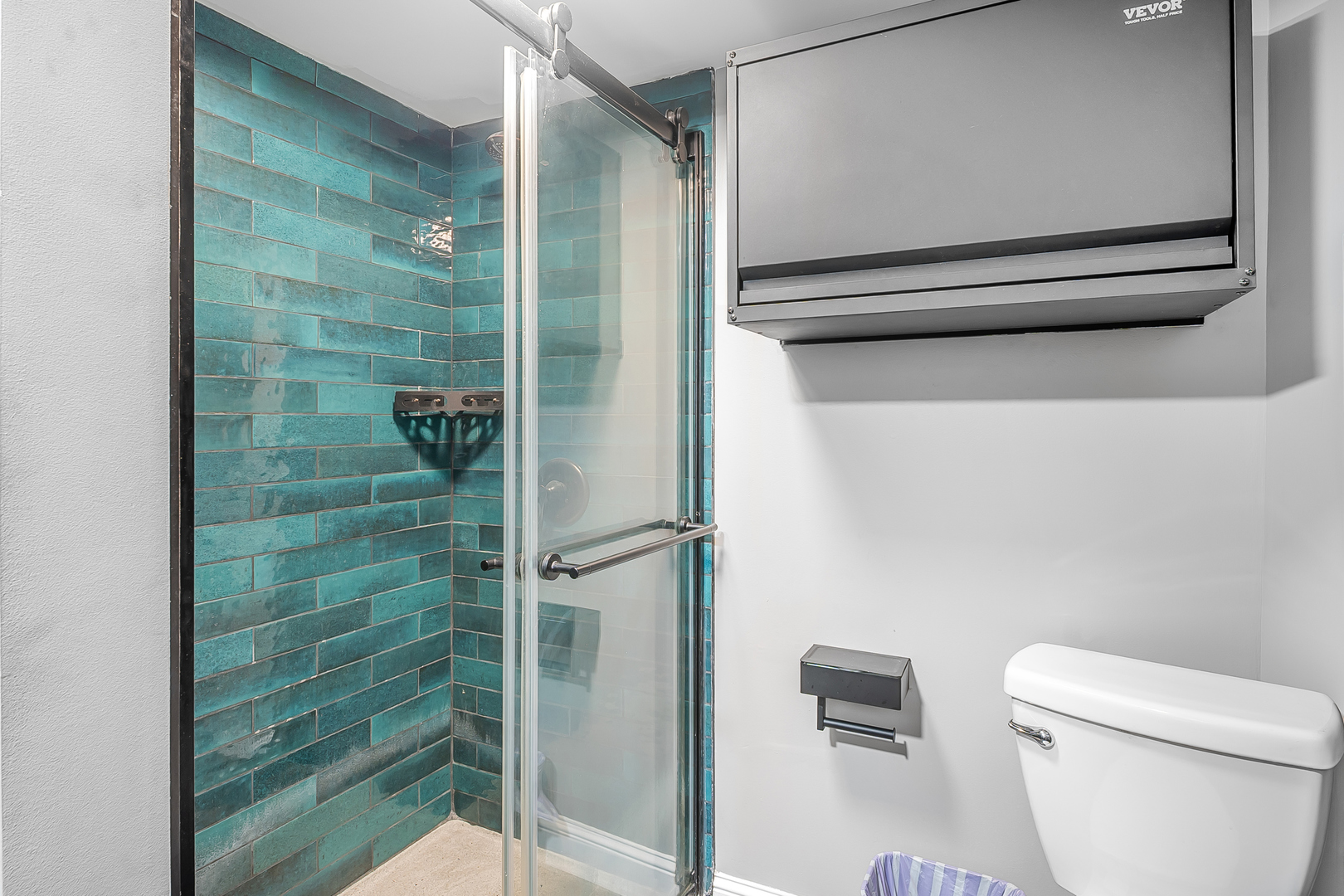 210 Moen Avenue, Rockdale, IL 60436