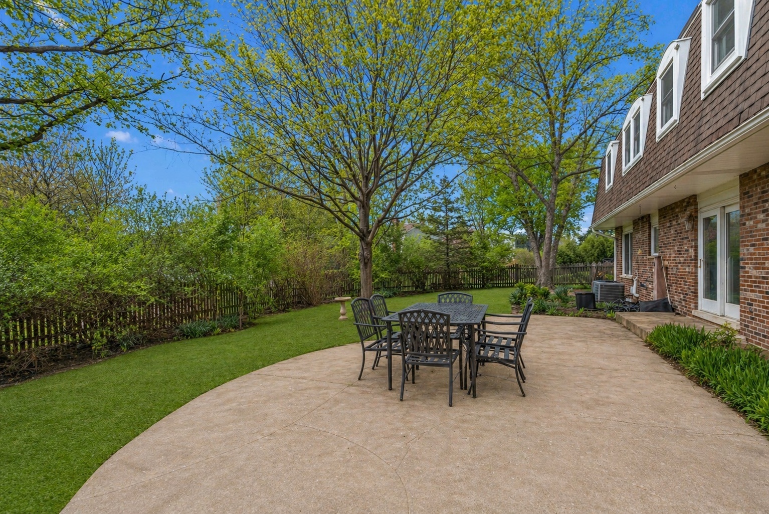 1145 Hunting Drive, Palatine, IL 60067