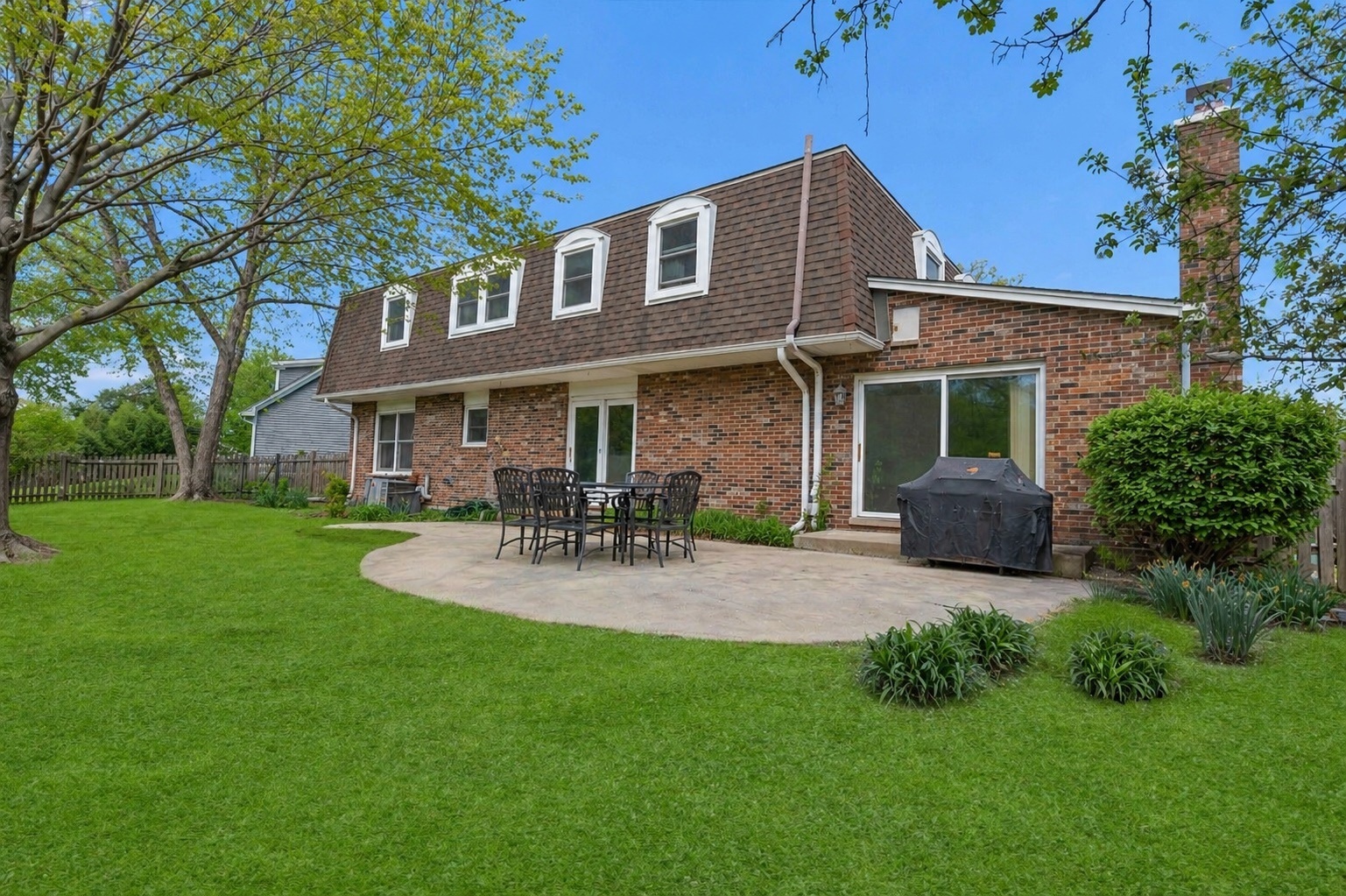 1145 Hunting Drive, Palatine, IL 60067