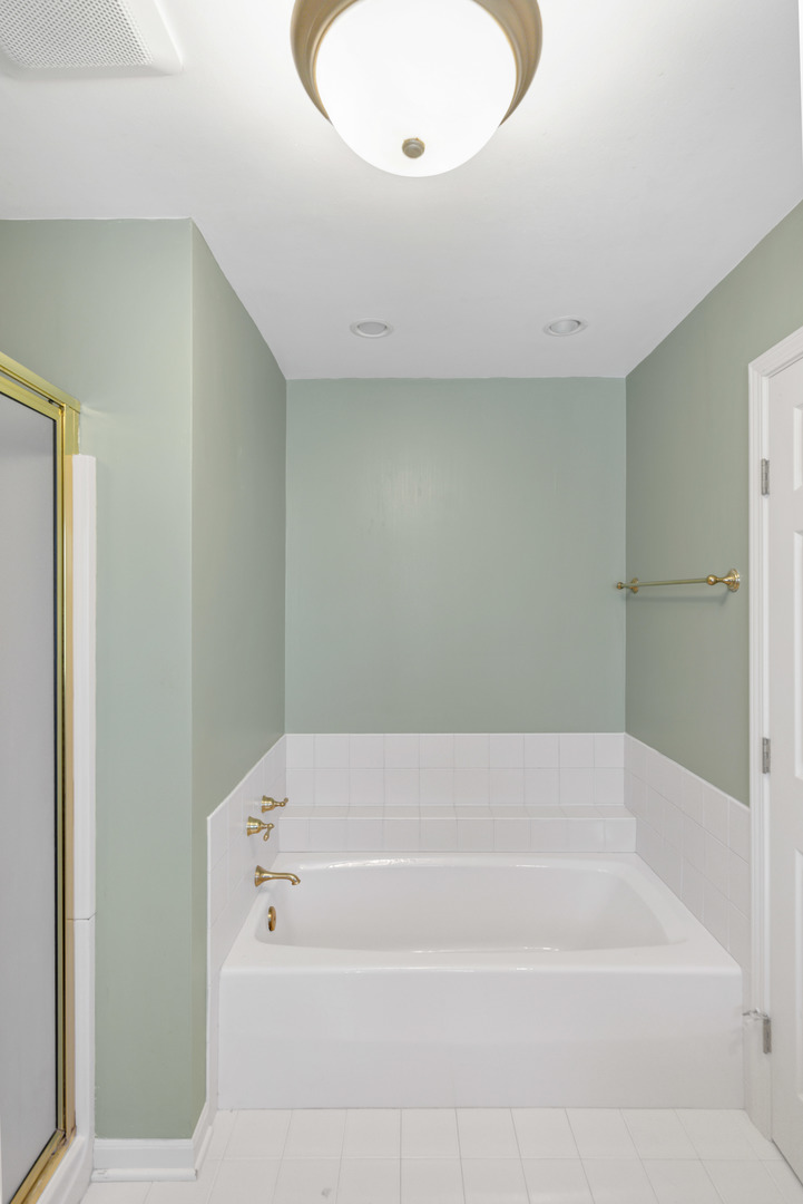 1145 Hunting Drive, Palatine, IL 60067